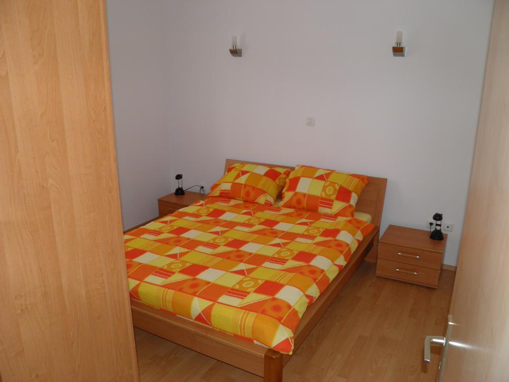 Apartmani Galeb Put Grande 25 Biograd Na Moru Exterior foto