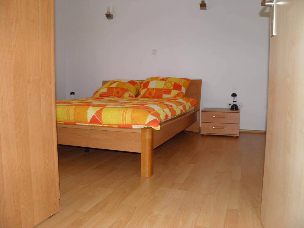 Apartmani Galeb Put Grande 25 Biograd Na Moru Exterior foto