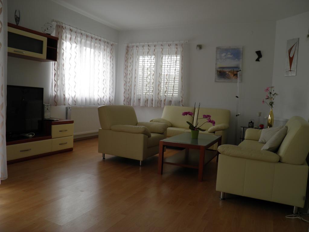 Apartmani Galeb Put Grande 25 Biograd Na Moru Exterior foto